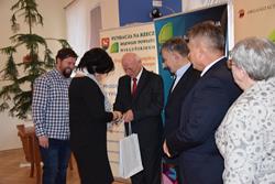 Alternatywny tekst z opisem obrazu.