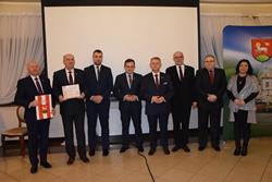 Alternatywny tekst z opisem obrazu.