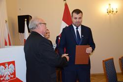 Alternatywny tekst z opisem obrazu.