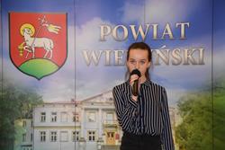 Alternatywny tekst z opisem obrazu.