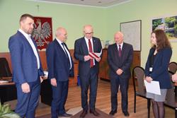 Alternatywny tekst z opisem obrazu.