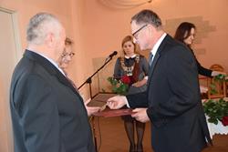 Alternatywny tekst z opisem obrazu.